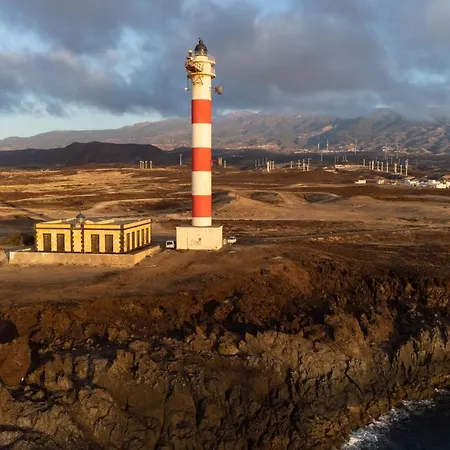 Home2Book Charming Sea Views In El Poris * 포리스 데 아보나